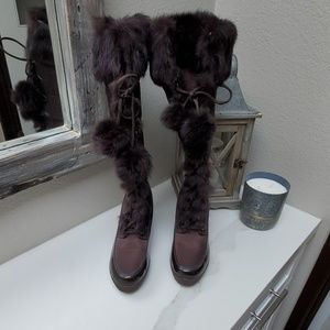 Tall fur-trimmed bebe boots 8M